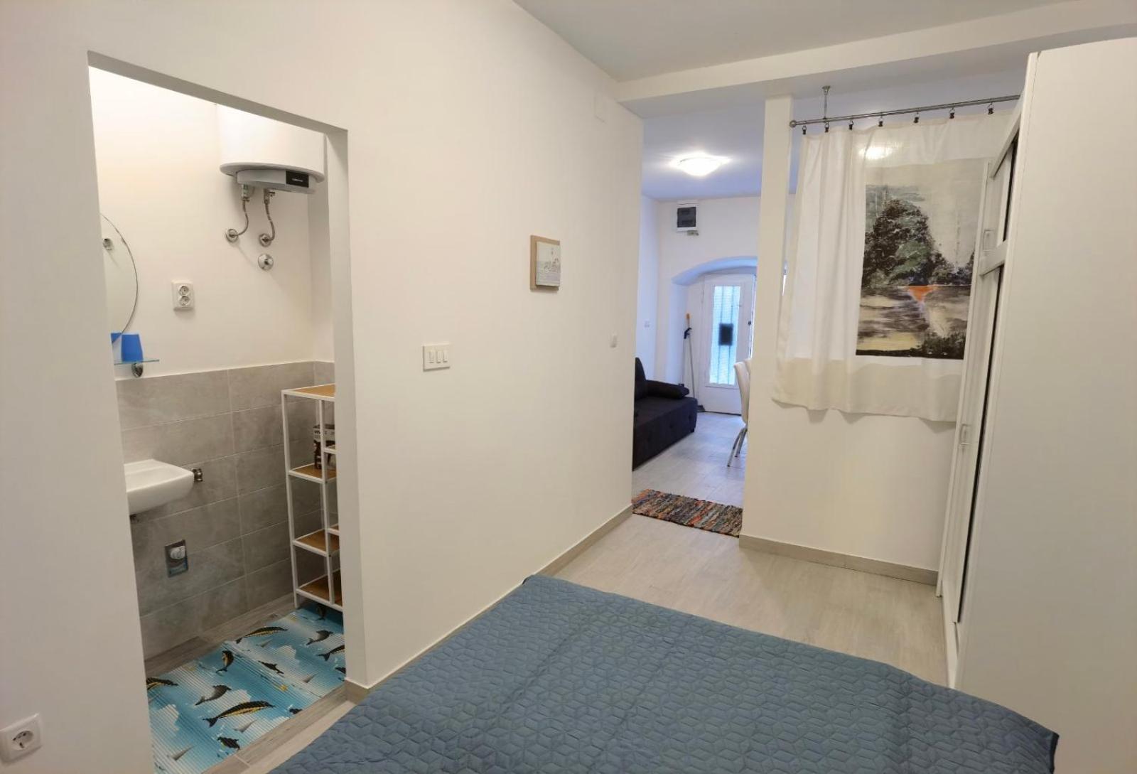 Apartment Zlatko , Ten Steps To The Sea Opatija Bagian luar foto