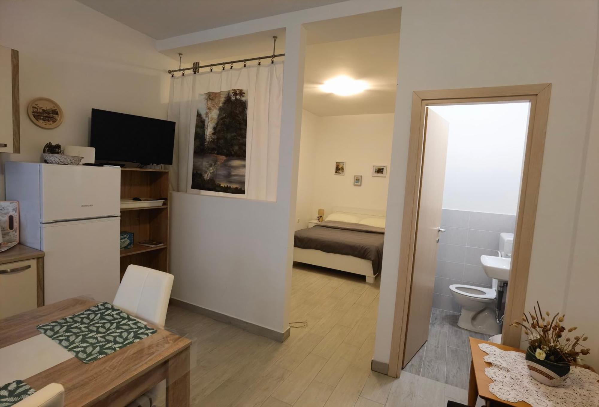 Apartment Zlatko , Ten Steps To The Sea Opatija Bagian luar foto